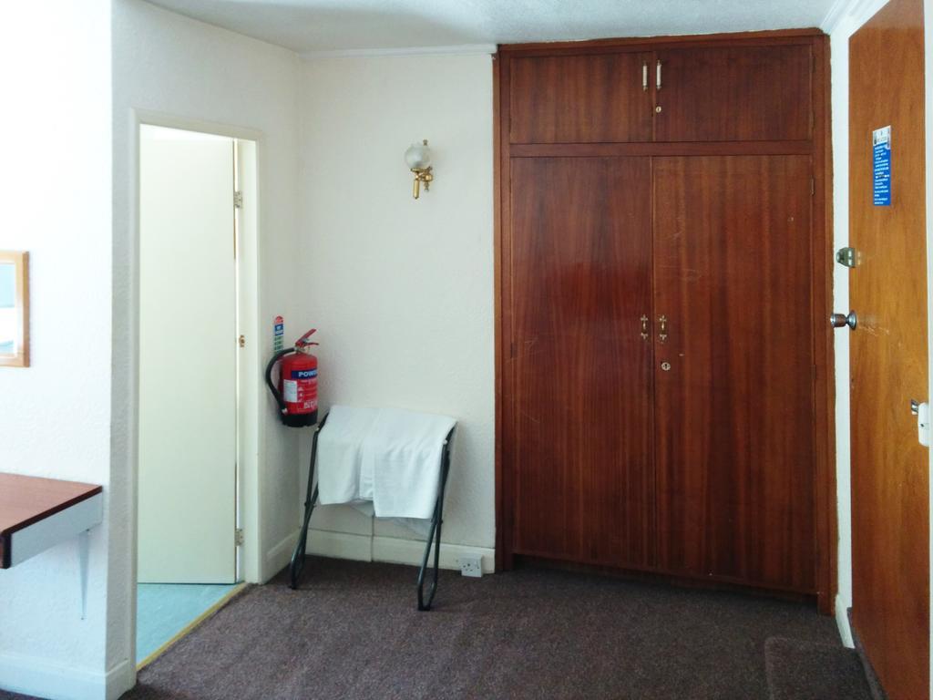 The County Hotel Grimsby Szoba fotó